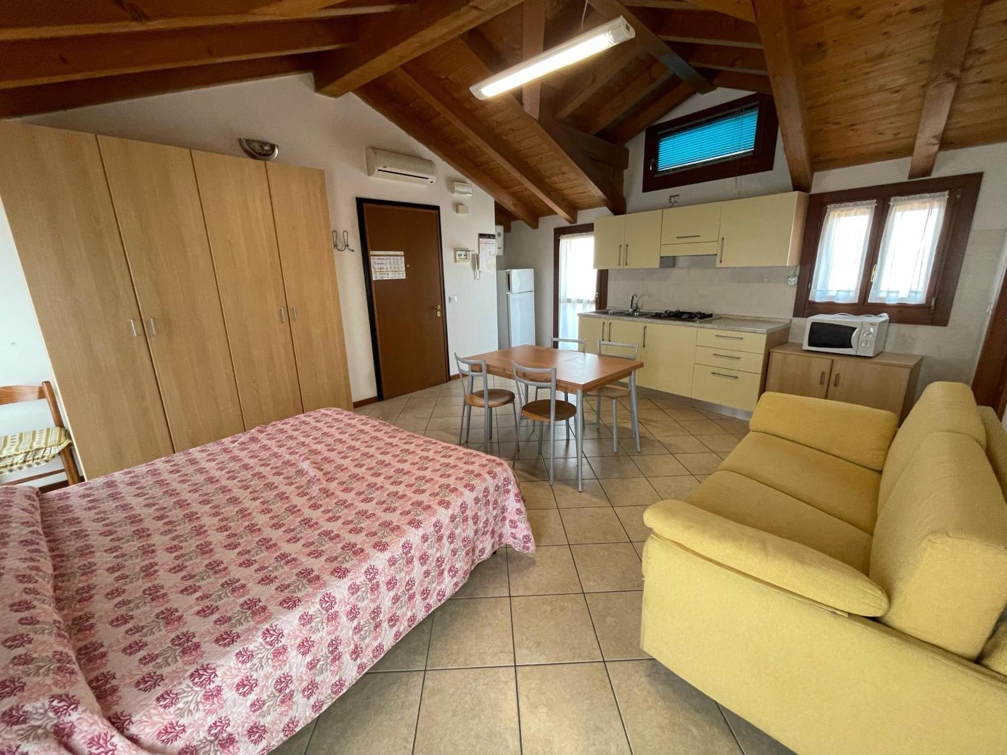 Residence Mediterraneo - Agenzia Cocal Caorle Buitenkant foto