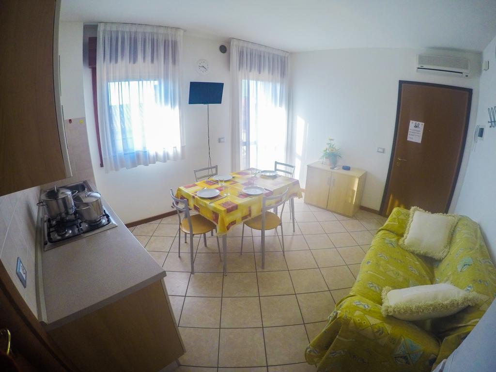 Residence Mediterraneo - Agenzia Cocal Caorle Kamer foto